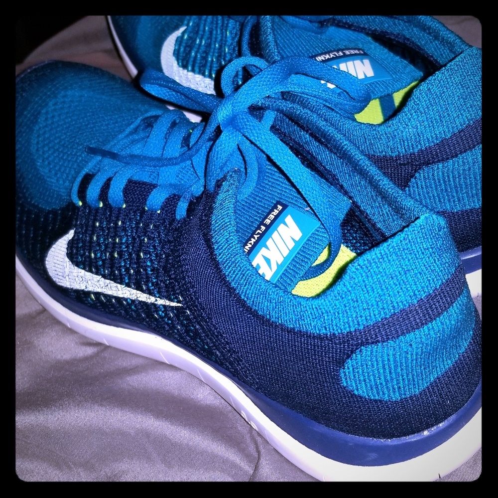 NIKE FREE FLYKNIT 4.0